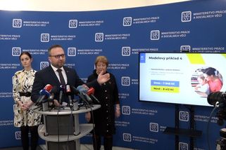 Další spor ve vládě? Chystané změny v dávkách vyvolávají obavy o děti - Novinky